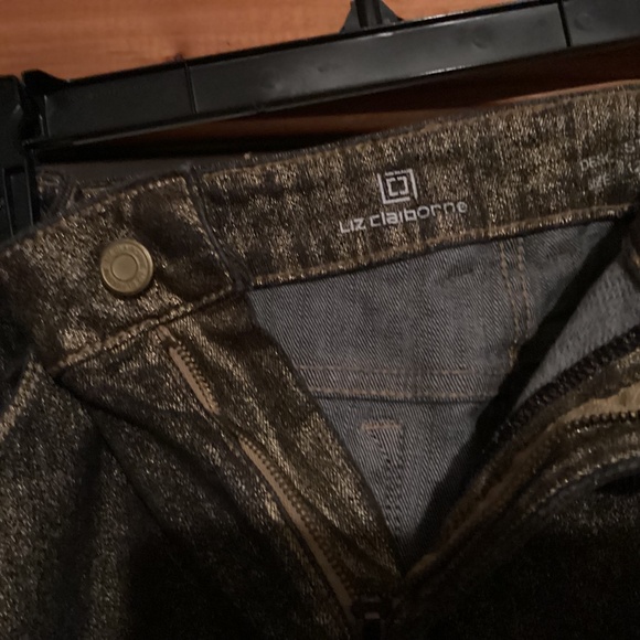 Women Jeans - Picture 3 of 3